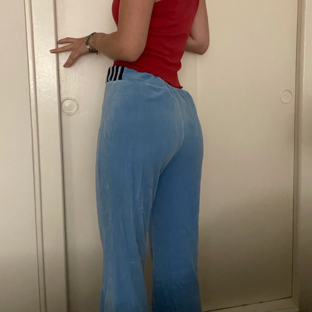 Adidas sweatpants! - Picture 2 of 4